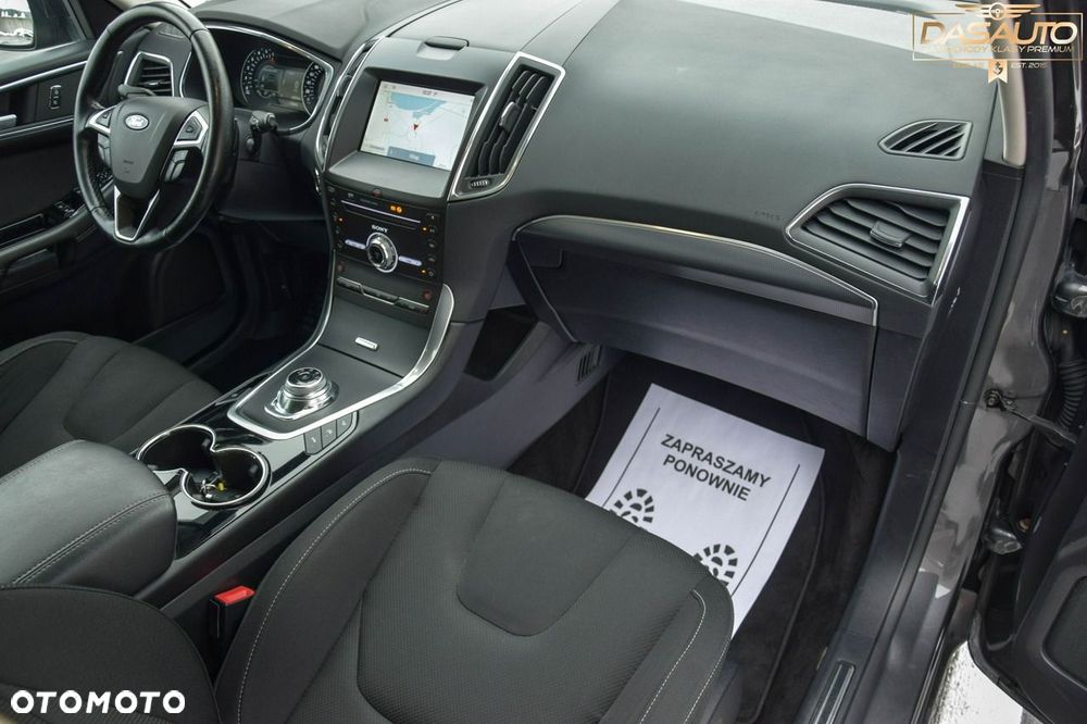 Ford S-Max - 34