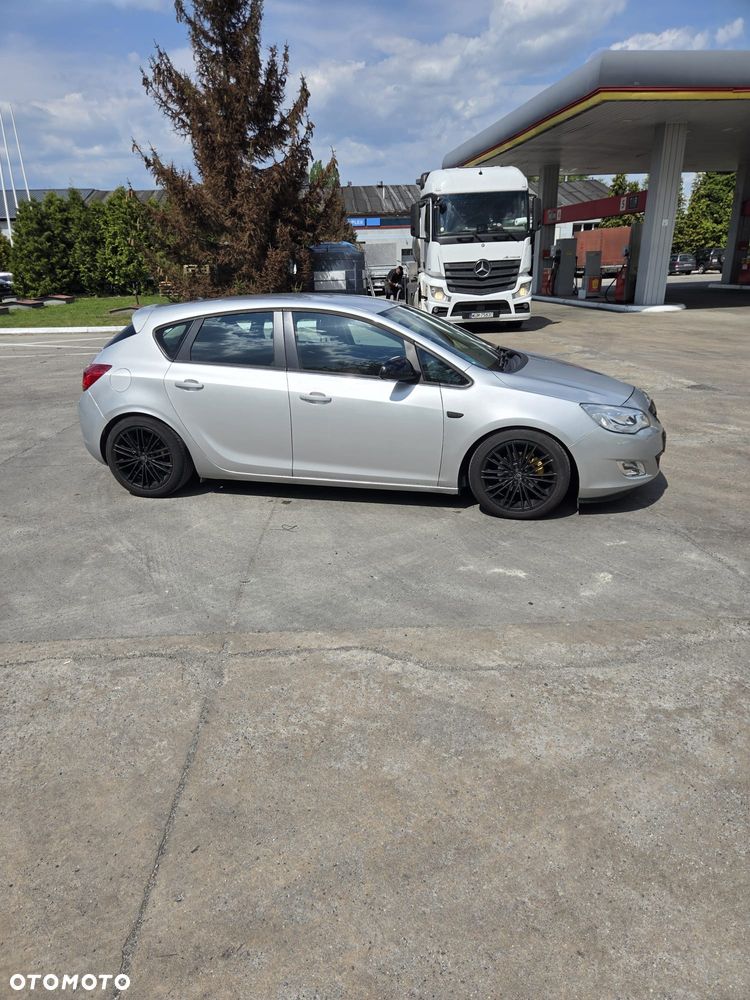 Opel Astra 1.6 - 5