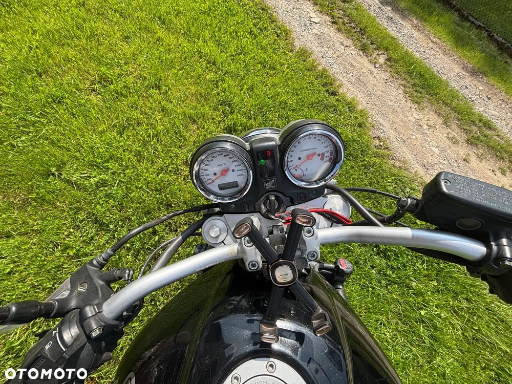 Honda Hornet - 8