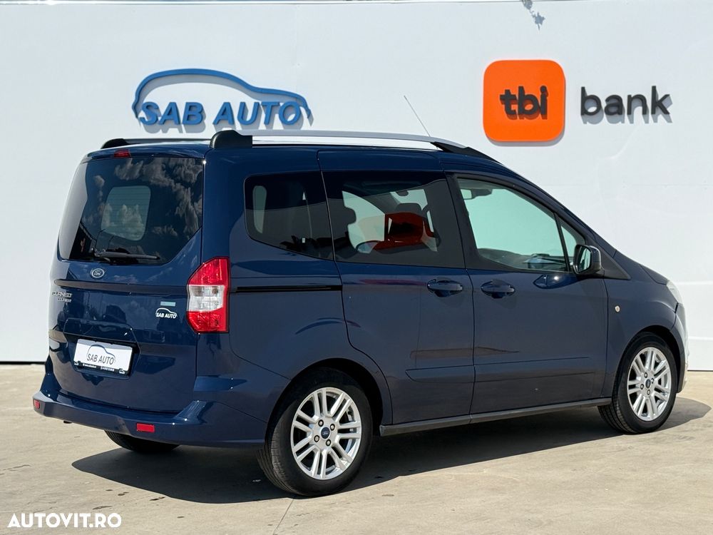 Ford Tourneo Courier 1.0 EcoBoost Titanium - 21