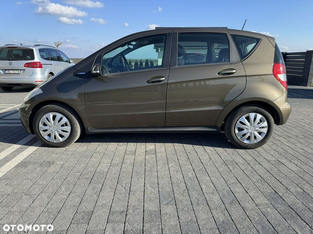 Mercedes-Benz Klasa A 160 Classic BlueEff EU5 - 14