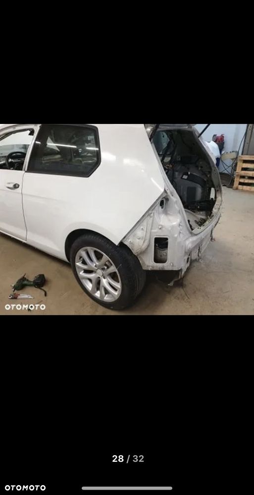 Volkswagen Golf - 23