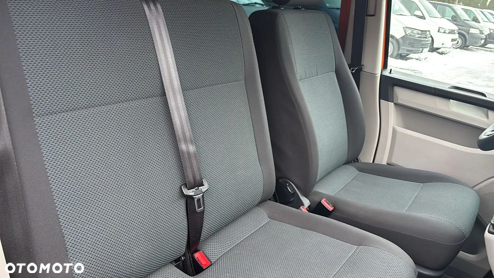 Volkswagen Transporter - 21