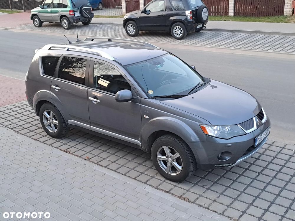Mitsubishi Outlander 2.2 DID Intense + - 2