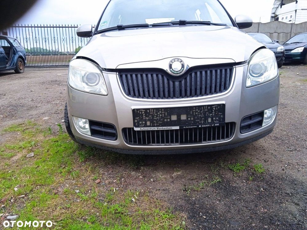Zderzak Przód Przedni Skoda Fabia II Kombi 9202 - 2