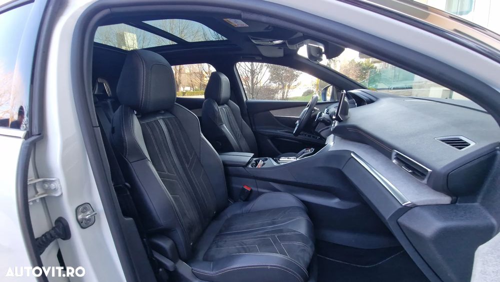 Peugeot 3008 PHEV 300 EAT8 4X4 GT - 17