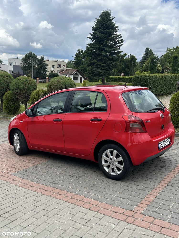 Toyota Yaris - 8