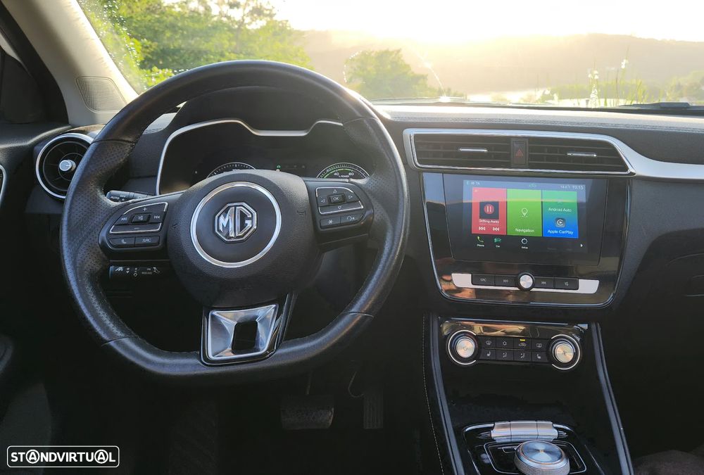 MG ZS EV 44.5 kWh Luxury - 9