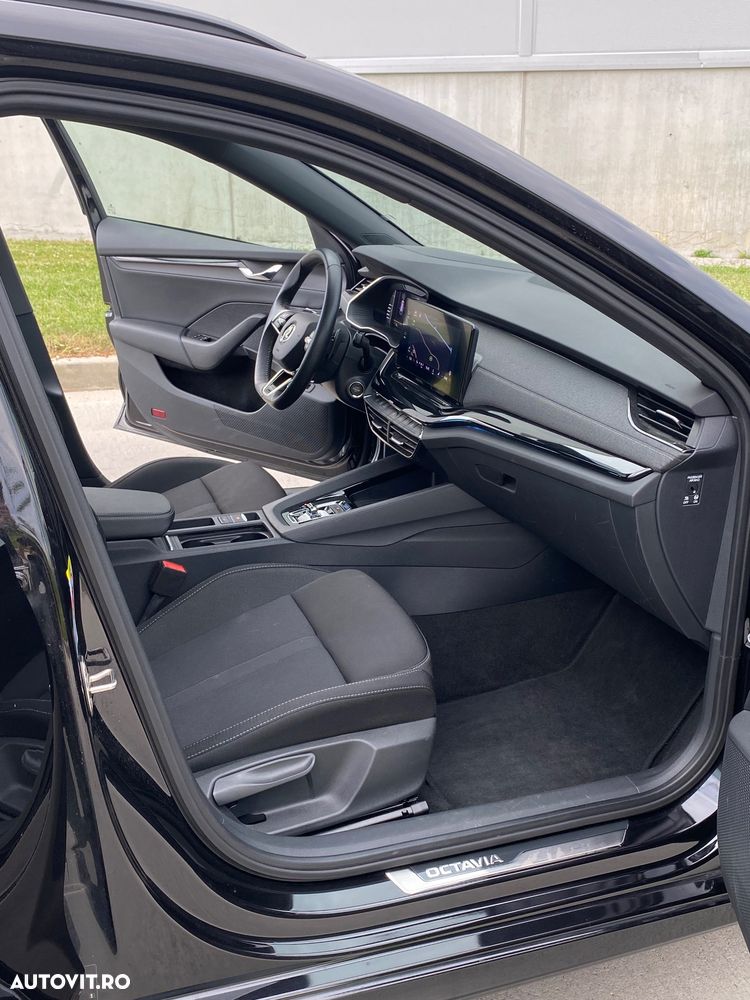 Skoda Octavia 2.0 TDI DSG Sportline - 18