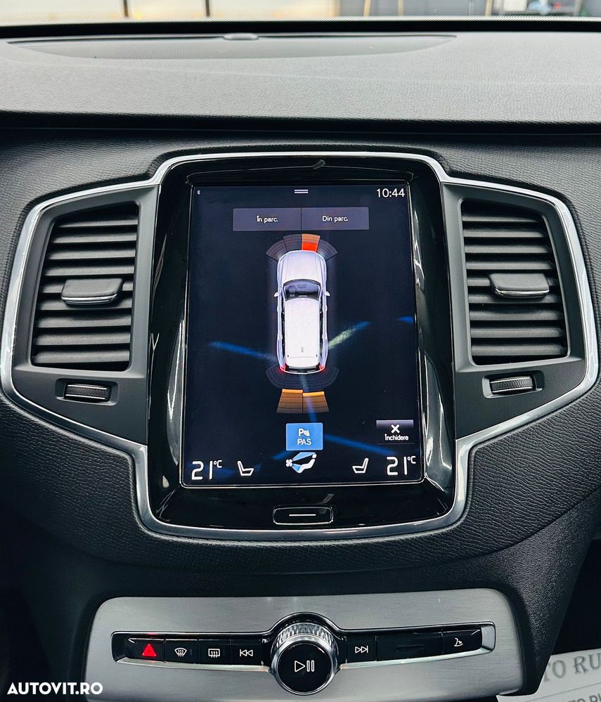 Volvo XC 90 D5 AWD Geartronic Momentum - 27