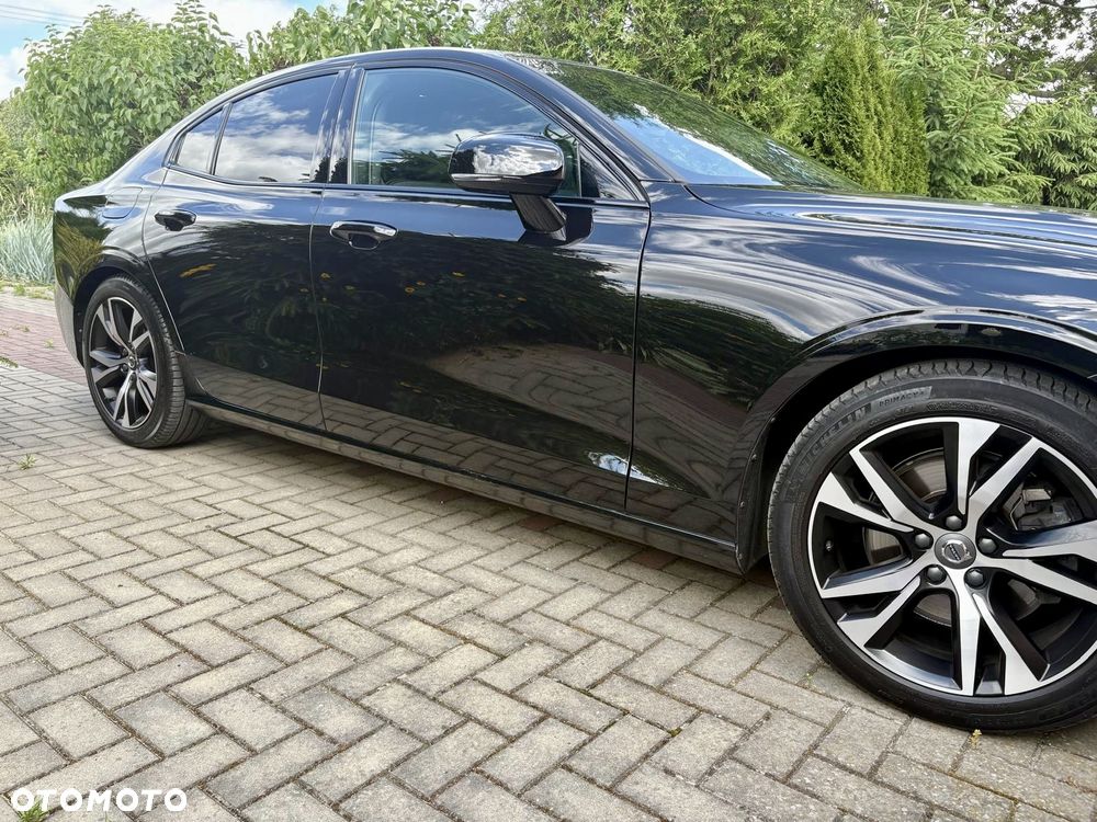 Volvo S60 B4 B R-Design - 1
