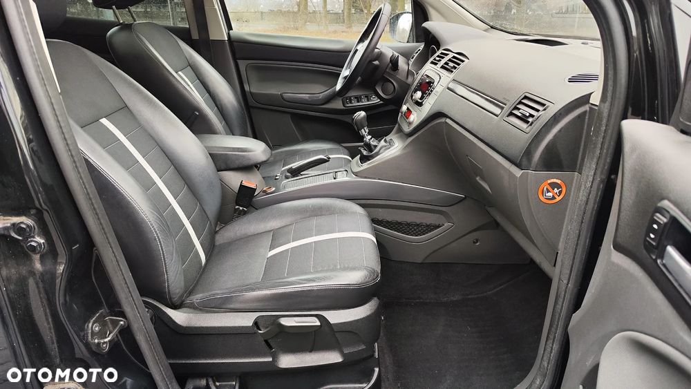 Ford Kuga 2.0 TDCi 4WD Titanium - 28