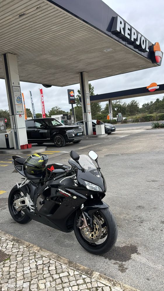 Honda CBR 1000 RR - 2