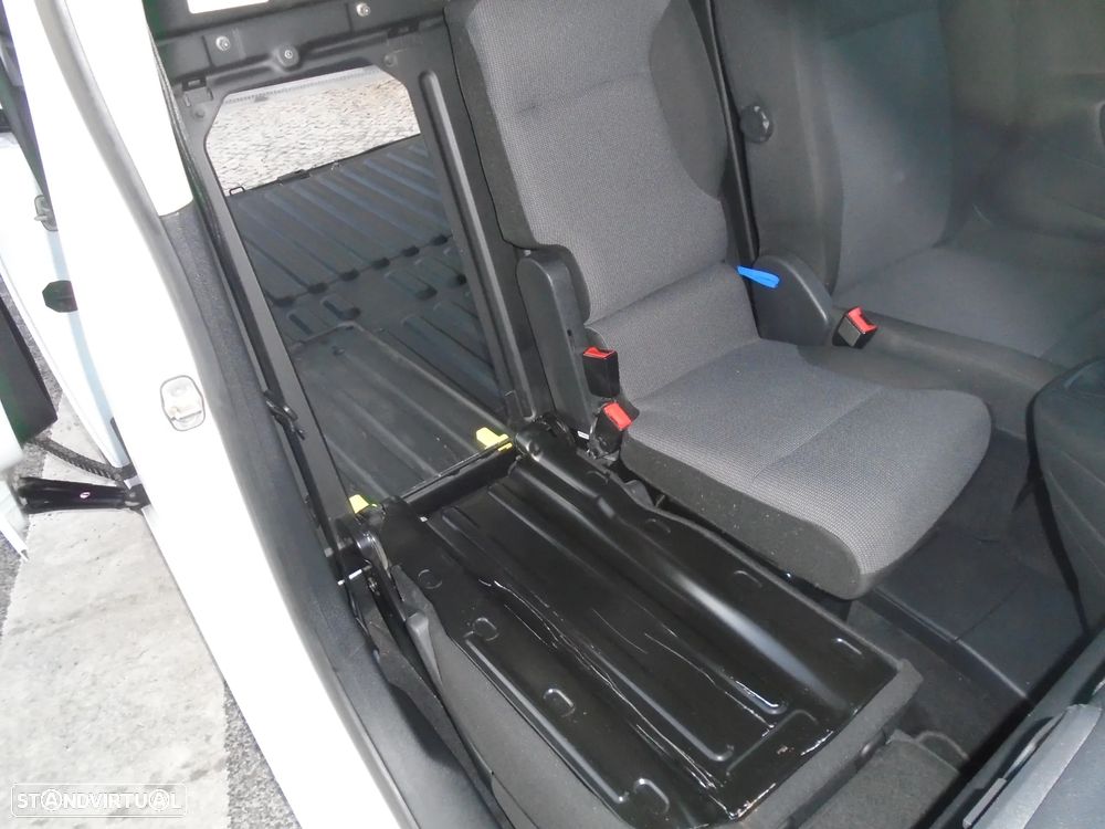 Peugeot Partner 1.5 BlueHDI NACIONAL 3- LUGARES IVA DEDUTIVEL - 24