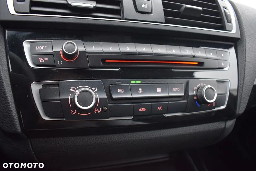 BMW Seria 1 114d Sport Line - 17