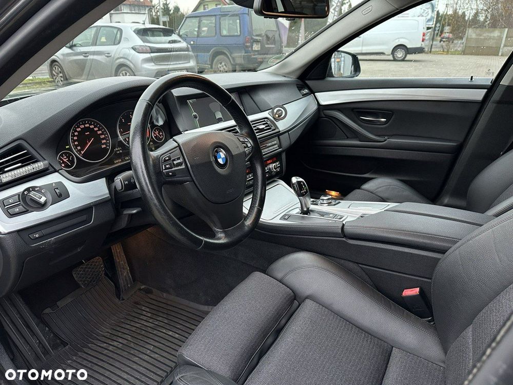 BMW Seria 5 - 16