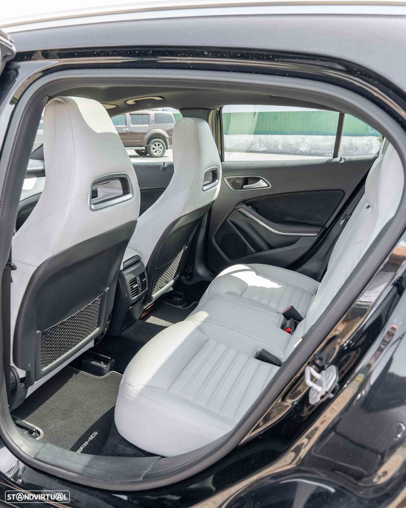 Mercedes-Benz GLA 220 d - 19