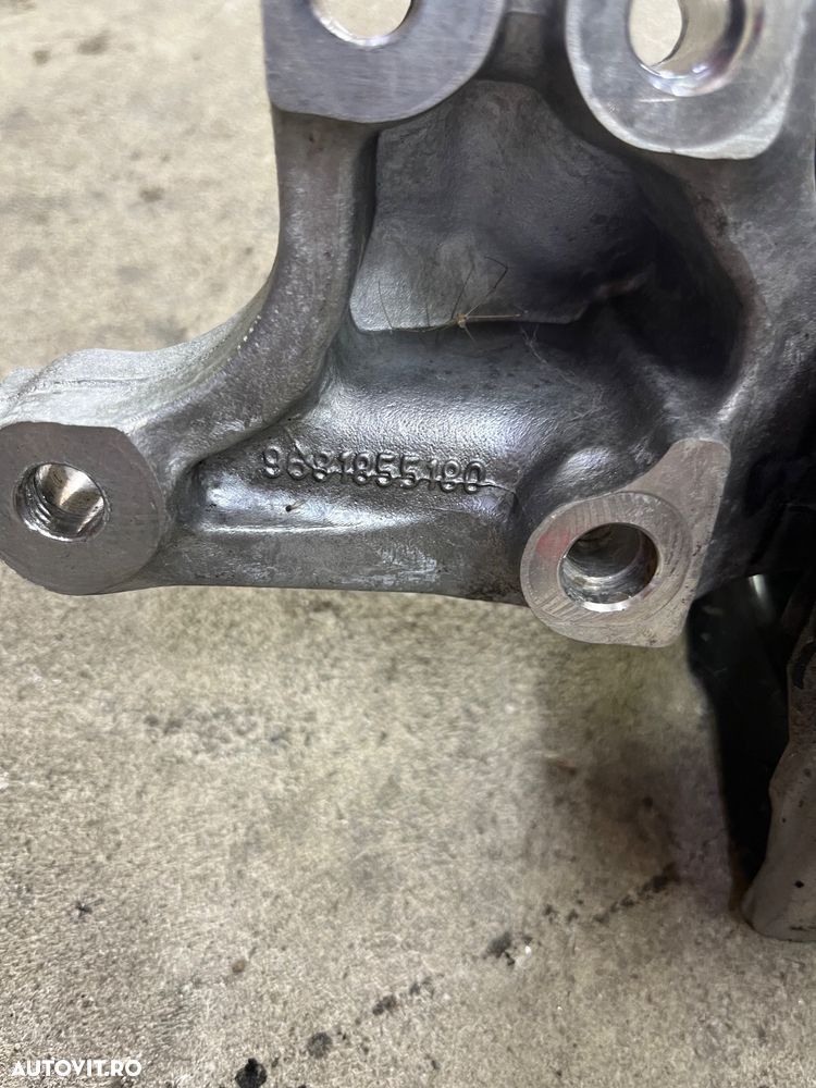 Suport motor Citroen Ds5 2.0 hibrid 2013 - 5