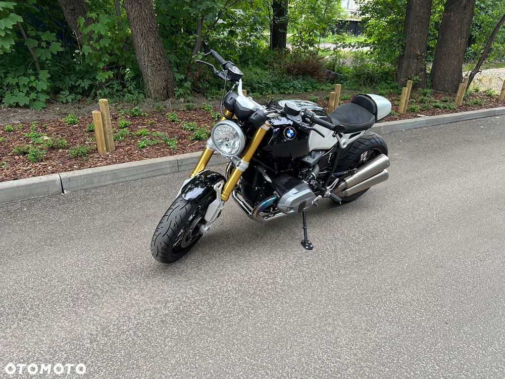 BMW R - 9