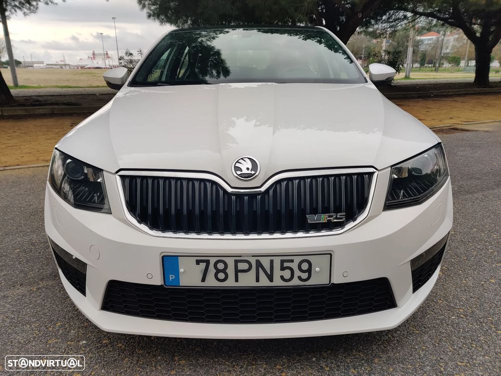 Skoda Octavia 2.0 TDI RS DSG - 3