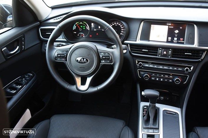 Kia Optima SW 2.0 CVVT PHEV - 16