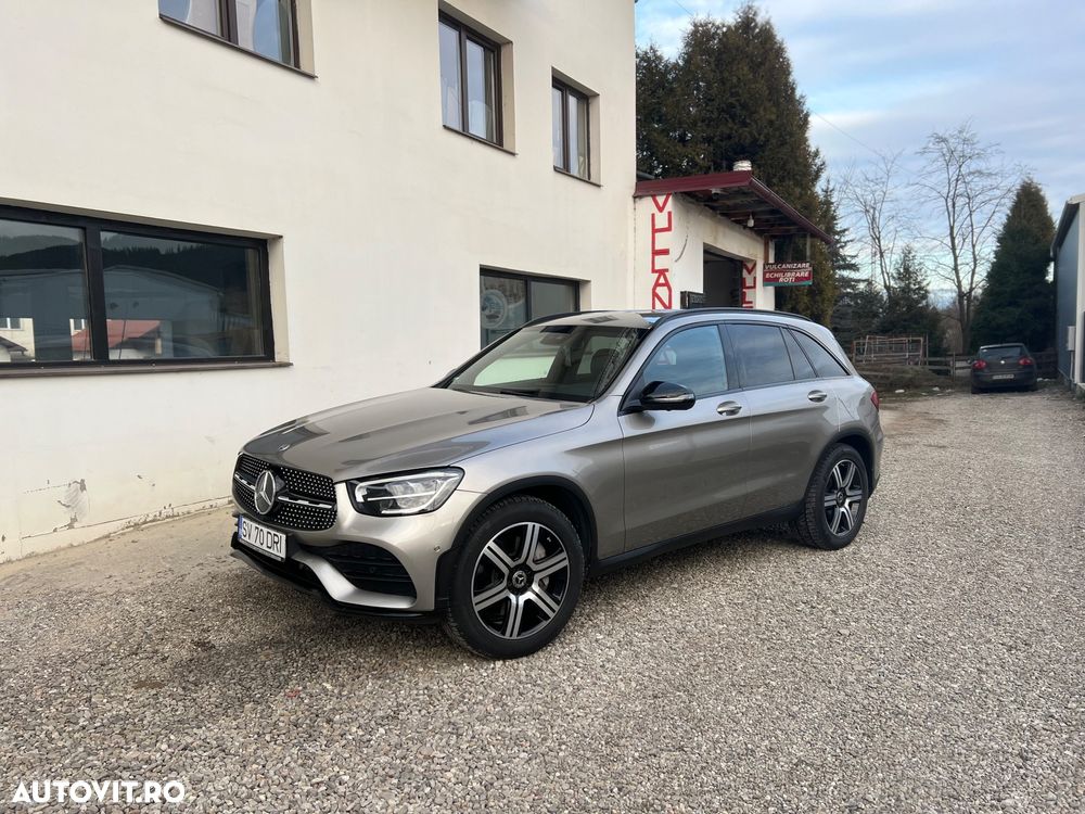 Mercedes-Benz GLC 220 d 4Matic 9G-TRONIC AMG Line - 2