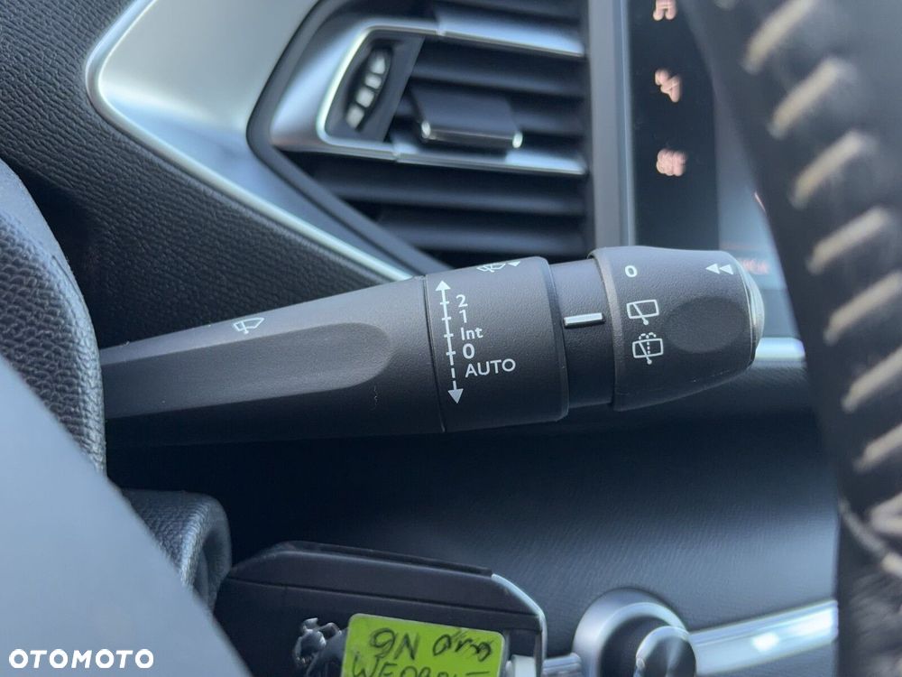 Peugeot 308 1.5 BlueHDi Active S&S - 19