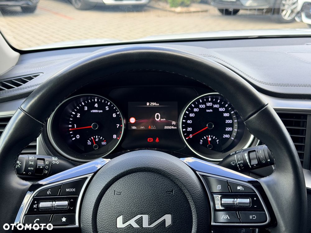 Kia XCeed 1.5 T-GDI M - 14