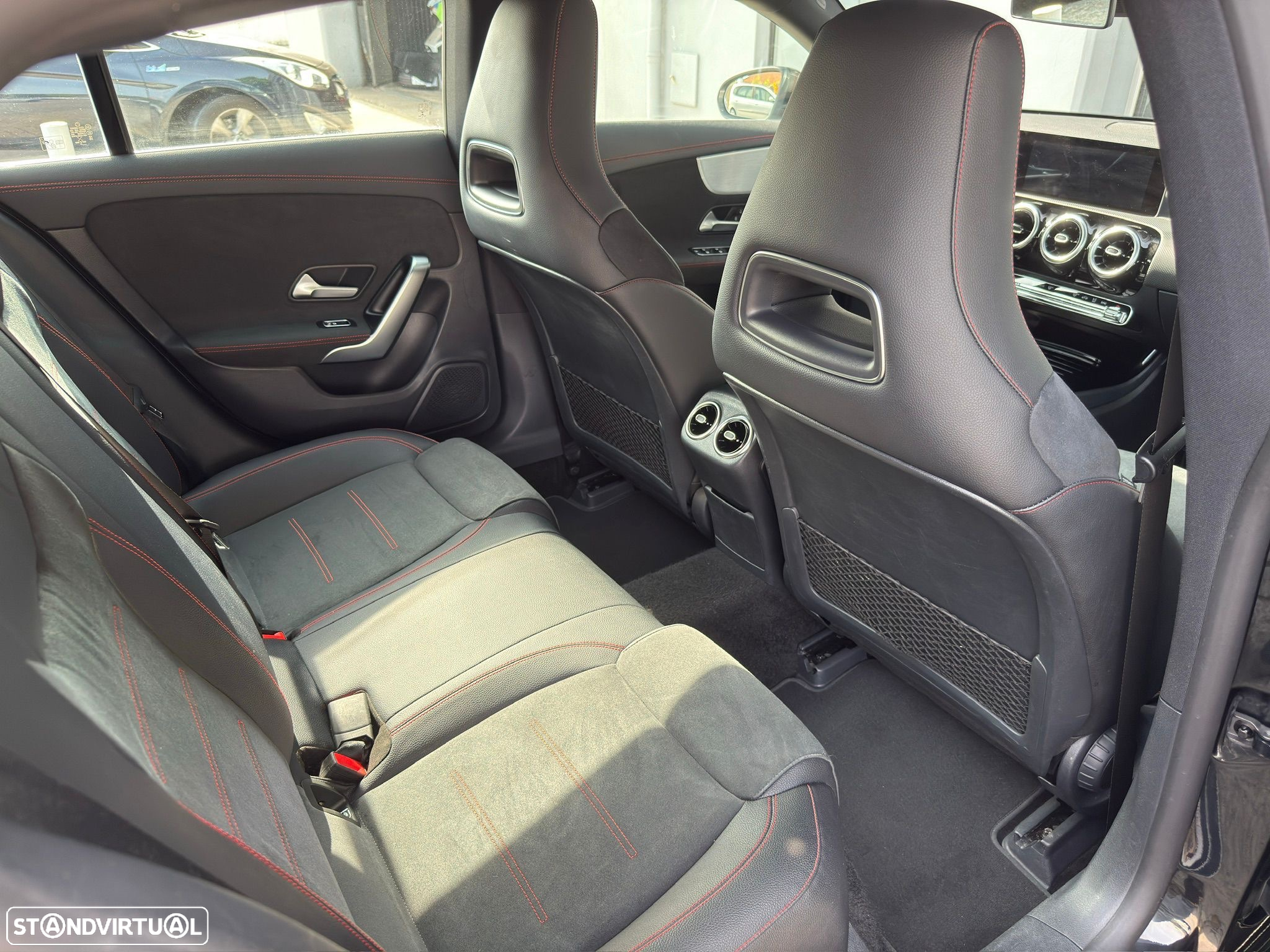Mercedes-Benz CLA 220 d Shooting Brake AMG Line Aut. - 16