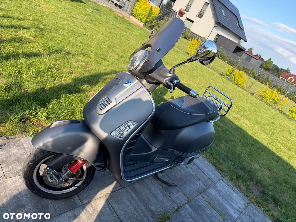 Vespa GTS - 10
