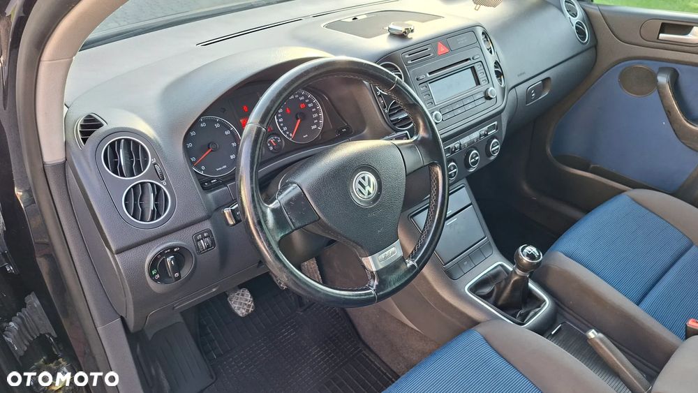 Volkswagen Golf Plus - 15