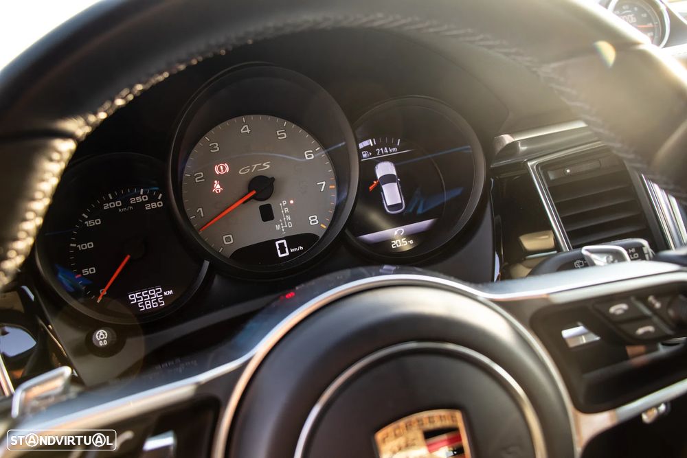 Porsche Macan GTS PDK - 22