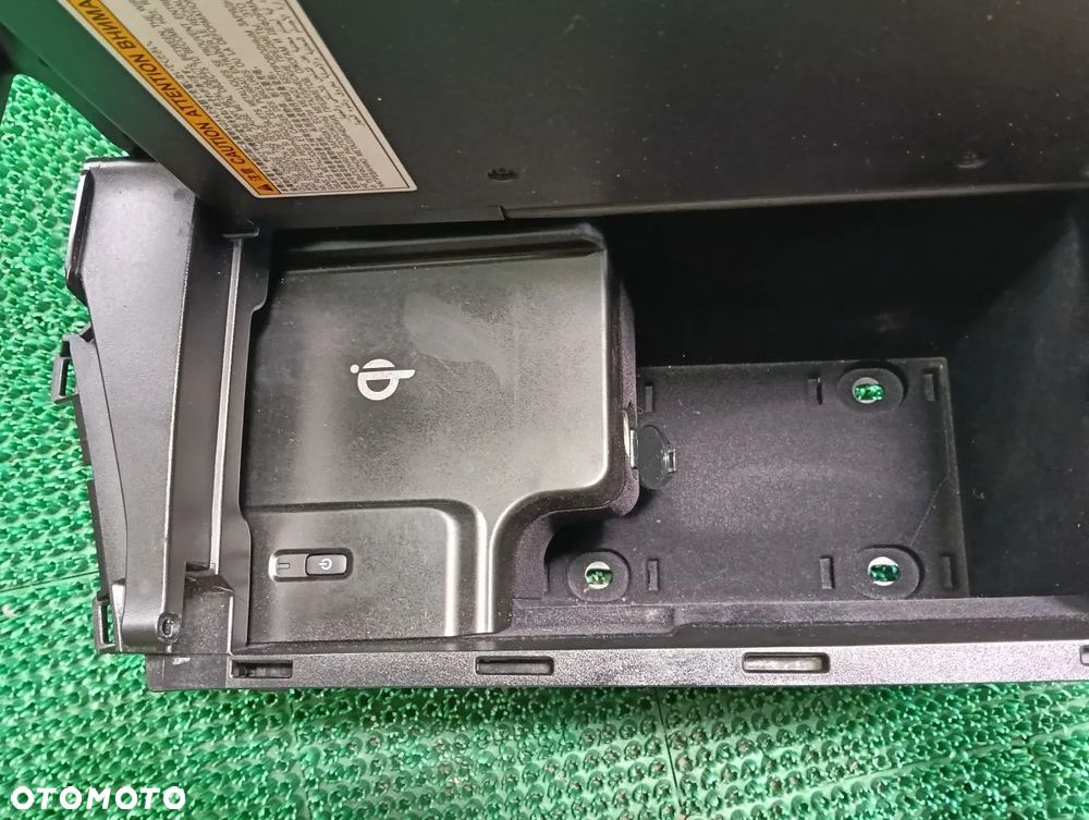 LEXUS ES gen VII od 2018r  Ładowarka Indukcyjna Schowek Tunelu Środkowego - 4