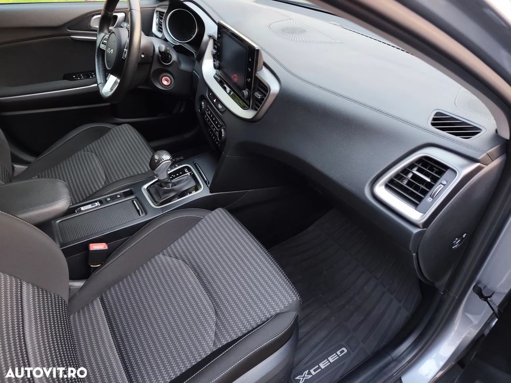 Kia XCeed 1.5 T-GDI 7DCT City - 11