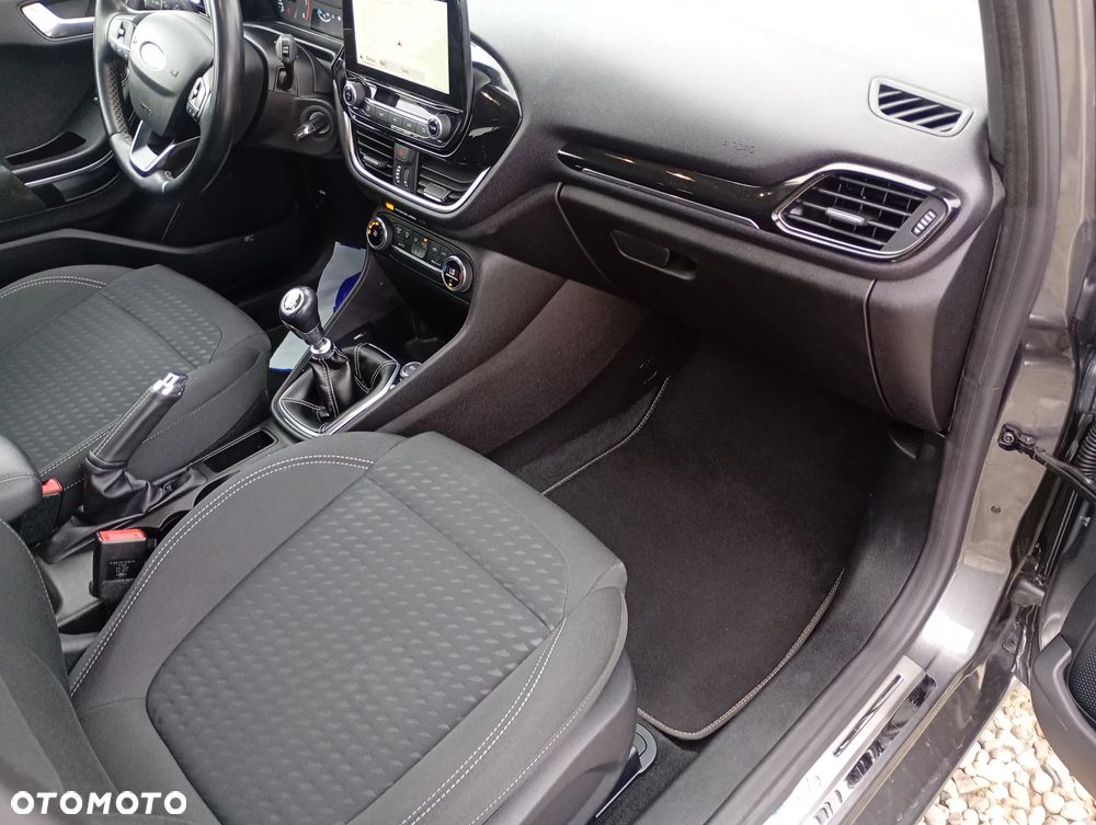 Ford Fiesta 1.0 EcoBoost S&S TITANIUM - 21