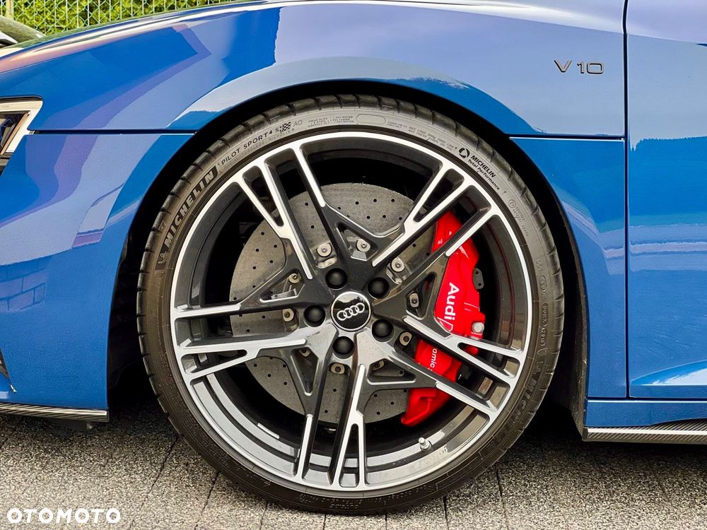 Audi R8 Spyder - 24