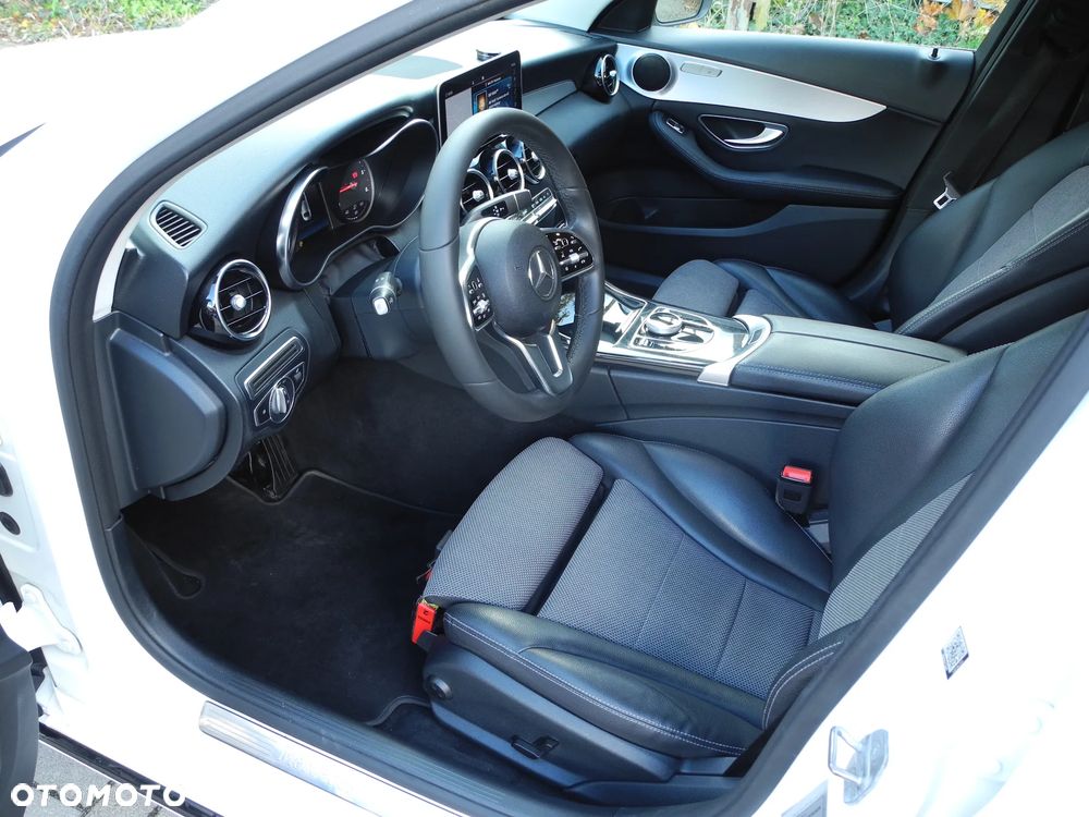 Mercedes-Benz Klasa C 220 d 4MATIC 9G-TRONIC - 14