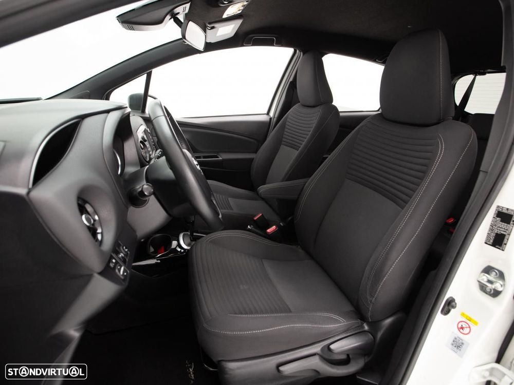 Toyota Yaris 1.5 HSD Square Collec.White - 8