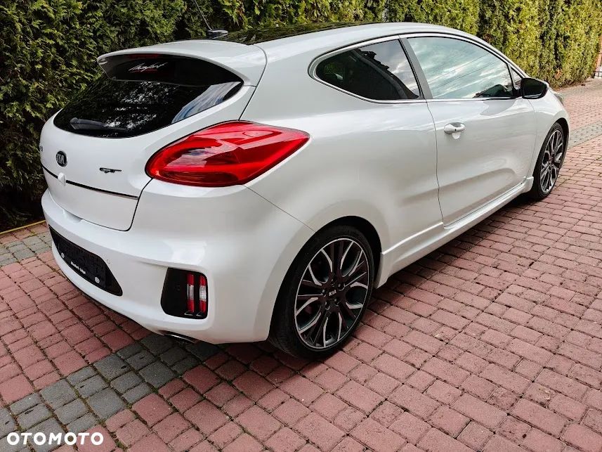 Kia Ceed 1.6 T-GDI GT - 11