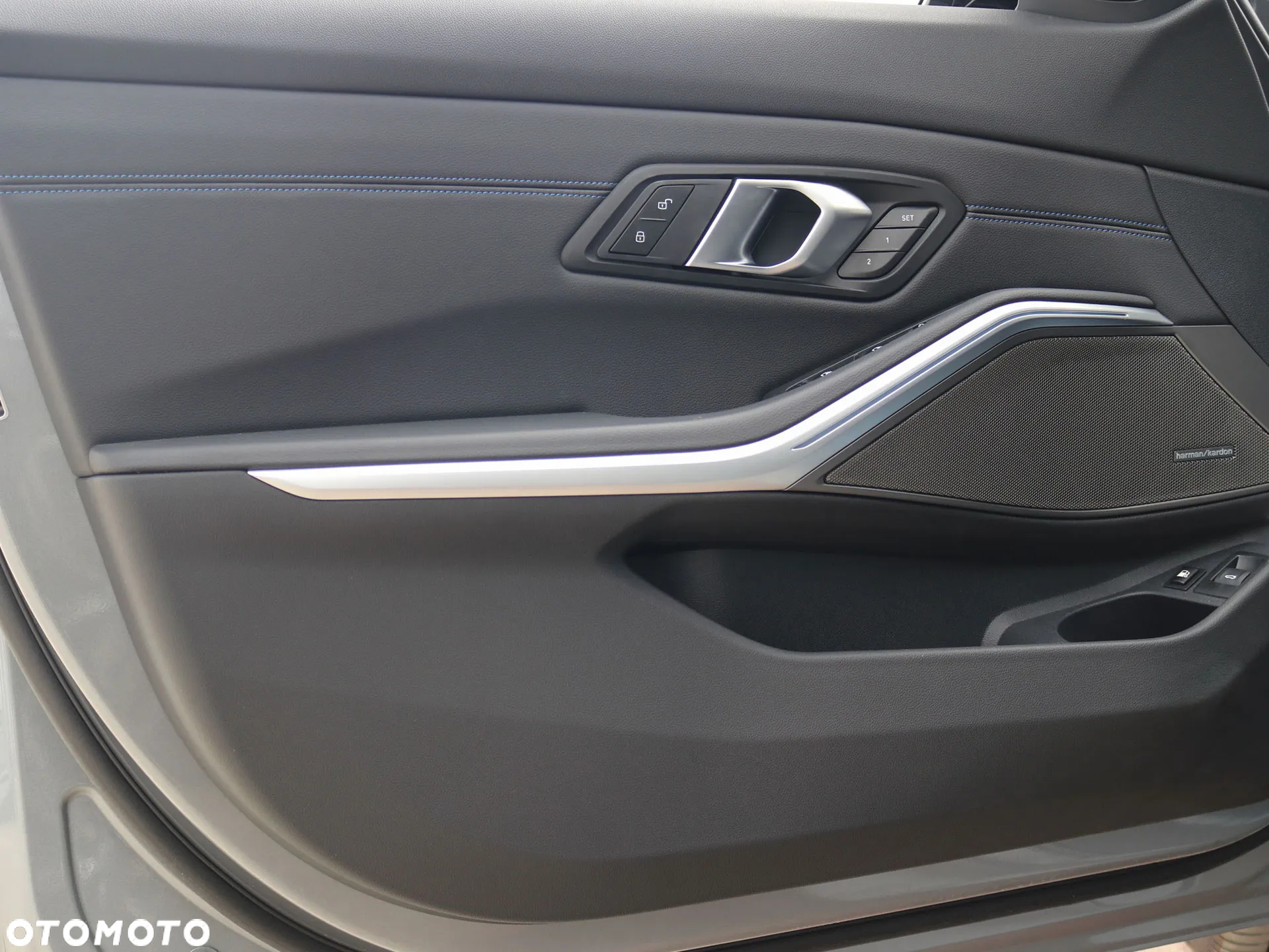 BMW Seria 3 330e xDrive M Sport sport - 17