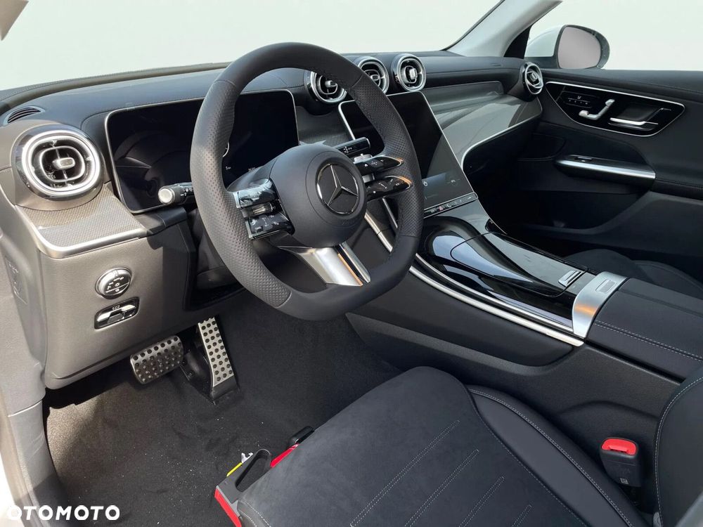 Mercedes-Benz GLC - 11