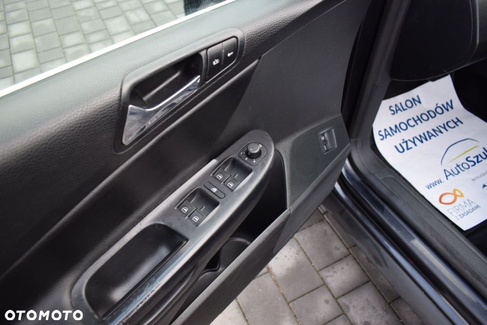 Volkswagen Passat - 17