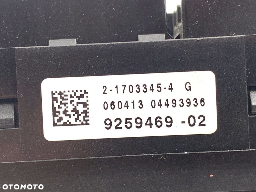 SKRZYNKA BEZPIECZNIKÓW  BMW X3 (F25) 2010 - 2017 xDrive 30 d 190 kW [258 KM] olej napędowy 2011 - - 5