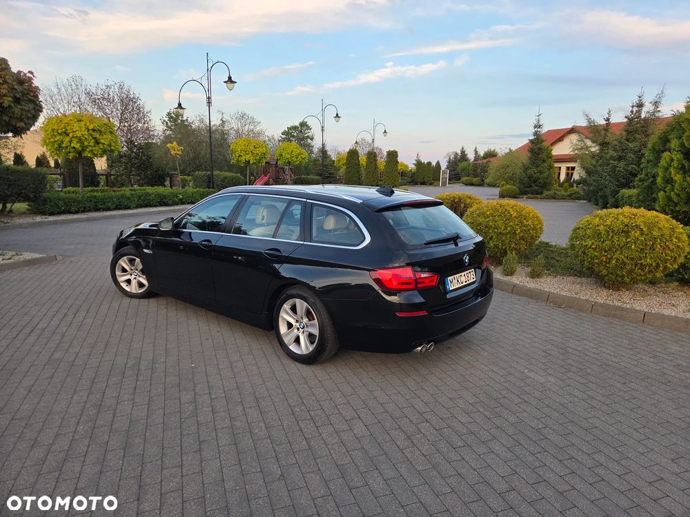 BMW Seria 5 520d - 8