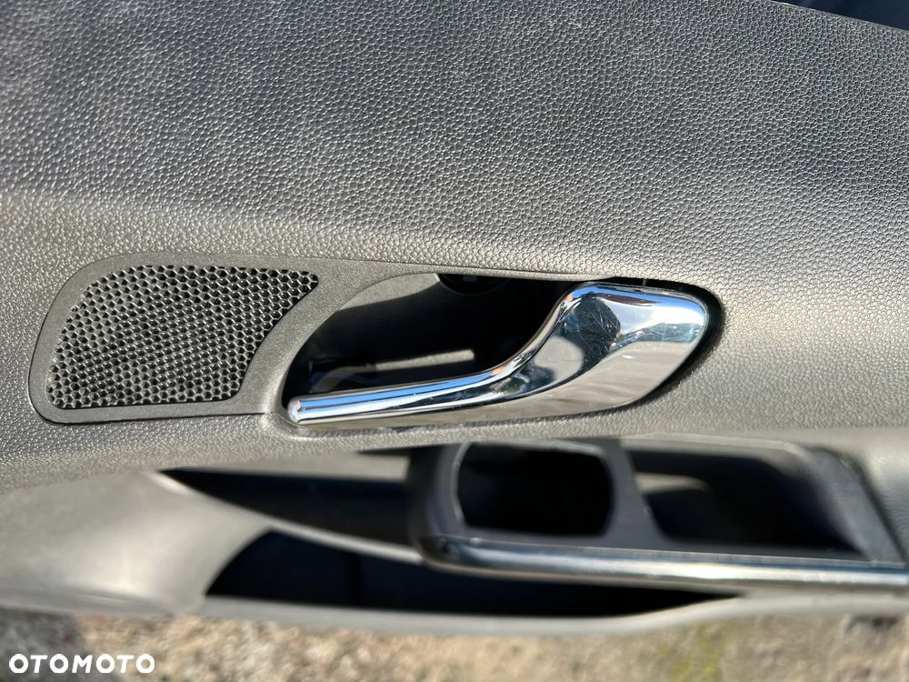 Tapicerka drzwi klamka lewa prawa Opel Corsa D 3-drzwi - 2