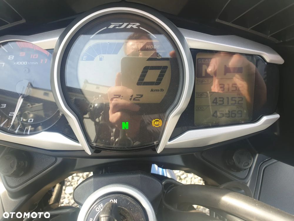 Yamaha FJR - 9