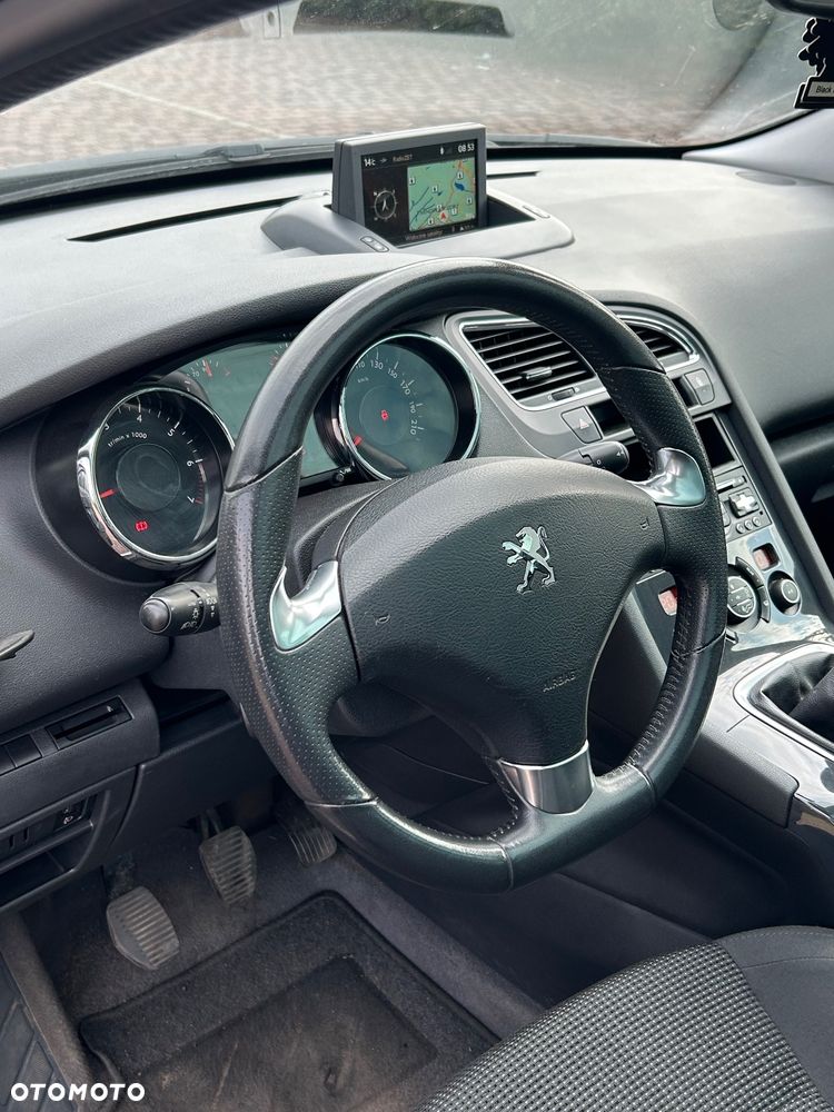 Peugeot 5008 155 THP Style - 21