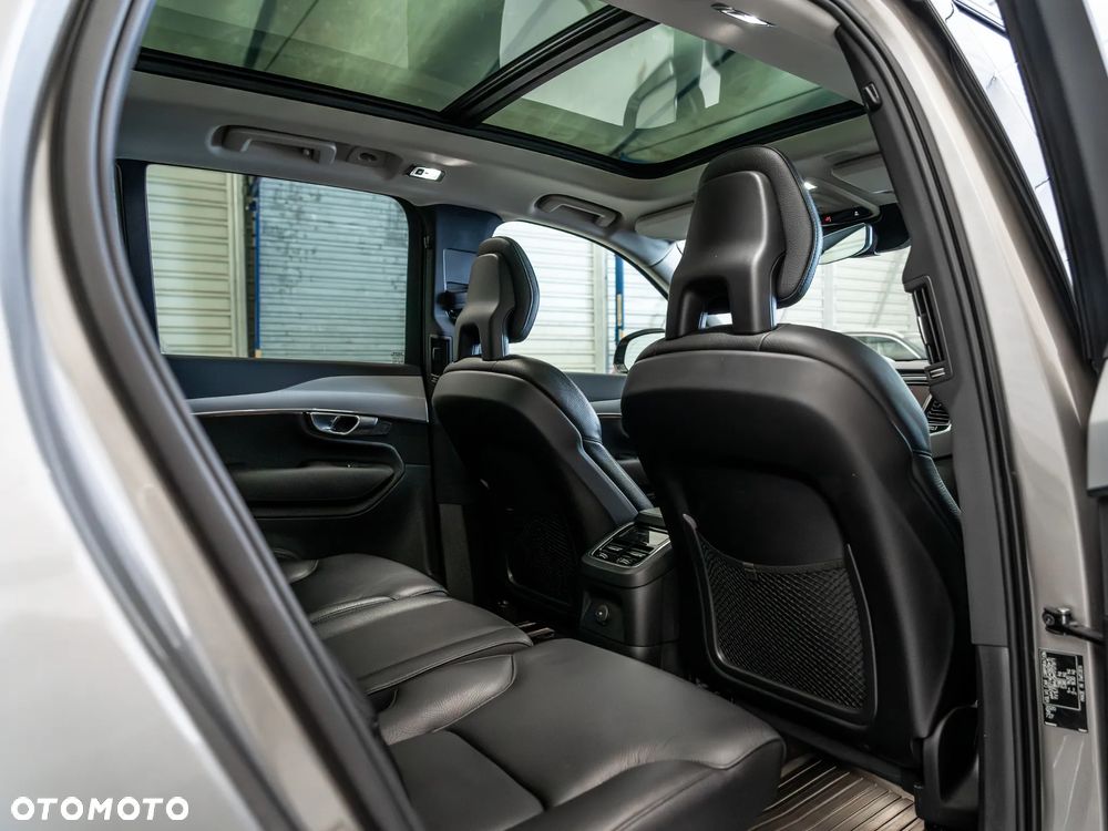 Volvo XC 90 T8 AWD Twin Engine Geartronic RDesign - 33