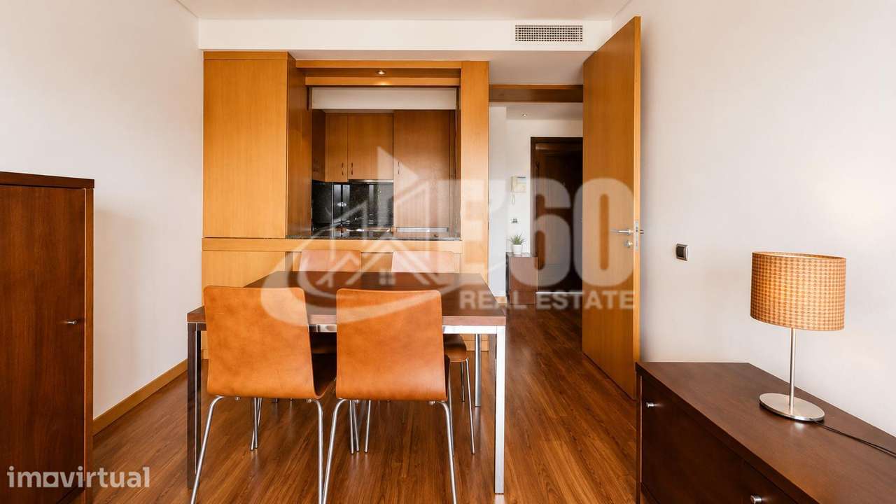 APARTAMENTO T1 MOBILADO E EQUIPADO PARA ARRENDAMENTO - Grande imagem: 3/14