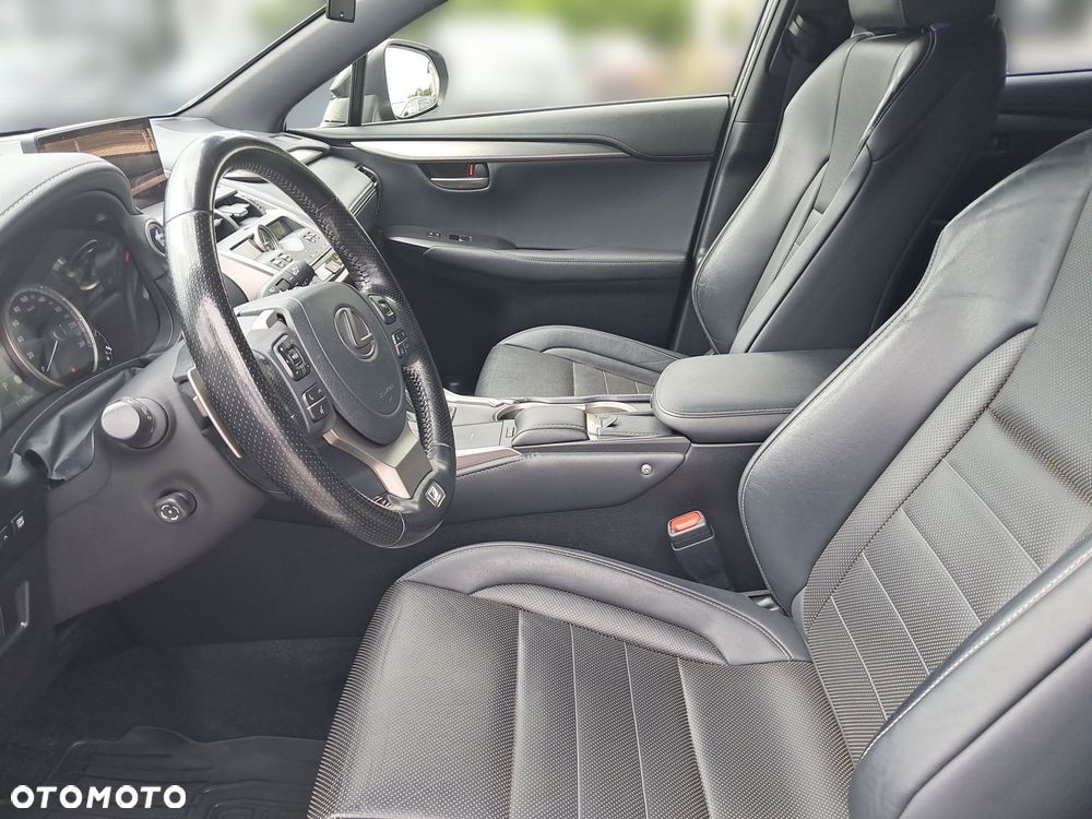 Lexus NX 300h F Sport Edition AWD - 15